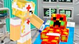 Saving BABY YOUTUBERS in Minecraft as a Nurse!