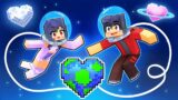 Minecraft But There Are HEART SHAPED Planets!