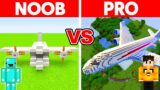 Minecraft  :Noob Vs PRO AIRPLANE BUILD CHALLENGE!
