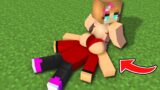 Maizen STUCK inside GIRL – Funny Story in Minecraft (JJ and Mikey)