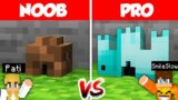 NAJMNIEJSZY DOMEK NOOB vs PRO w Minecraft!