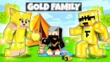 Adopted by the GOLD FAMILY in Minecraft! (Hindi)