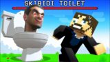 Hiding From Skibidi Toilet in Minecraft