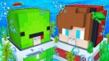 Mikey vs JJ UNDERWATER House Battle in Minecraft! (Maizen)