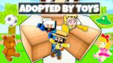 Adopted By TOYS In Minecraft! (Hindi)
