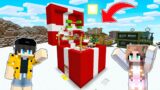 Best Giant GIFT Box for Christmas in MINECRAFT! Omocity