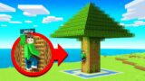 My New GIANT PYRAMID TREE HOUSE! (Minecraft Squid Island)