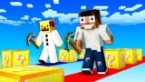 Minecraft, Ultimate Lucky Block Race in Minecraft || Minecraft Mods || Minecraft gameplay