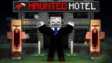 I Made a HAUNTED VILLAGER HOTEL in Minecraft