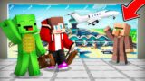 Mikey and JJ Survive Their First Flight in Minecraft (Maizen)