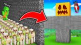 JJ Trolled Mikey in Super Mob Battle in Minecraft! (Maizen)